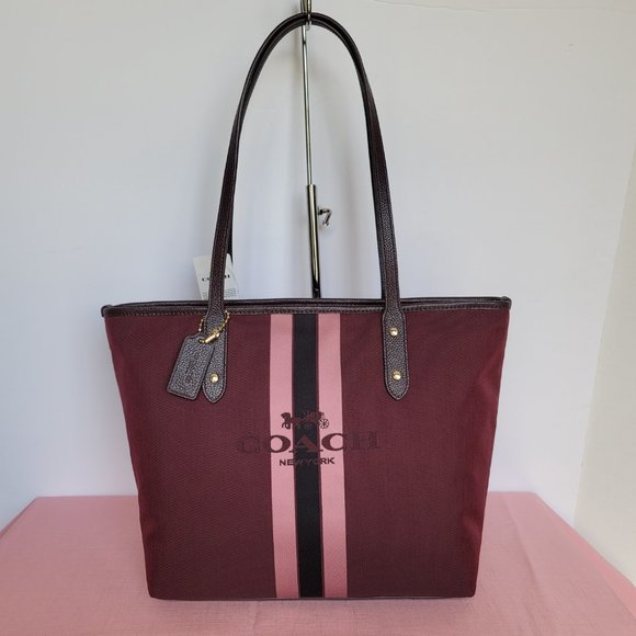 COACH Horse & Carriage Jacquard Fabric City Tote- Oxblood color ⭐ - Picture 4 of 16